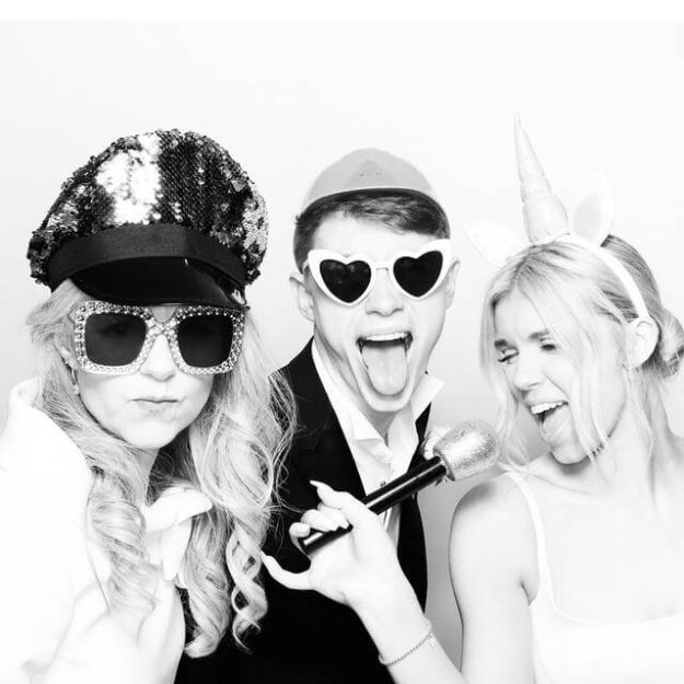 Photo Booth Prices in Mississauga Ontario